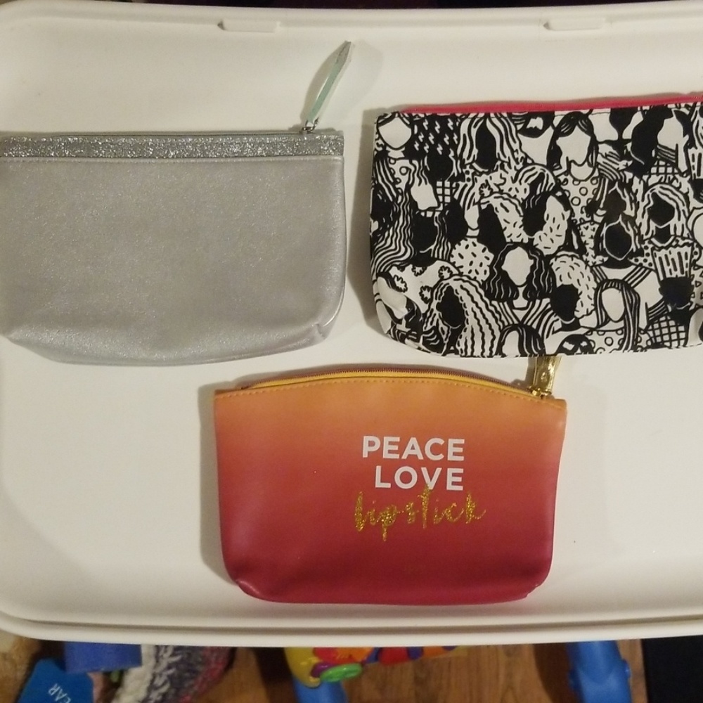Cosmetic bags